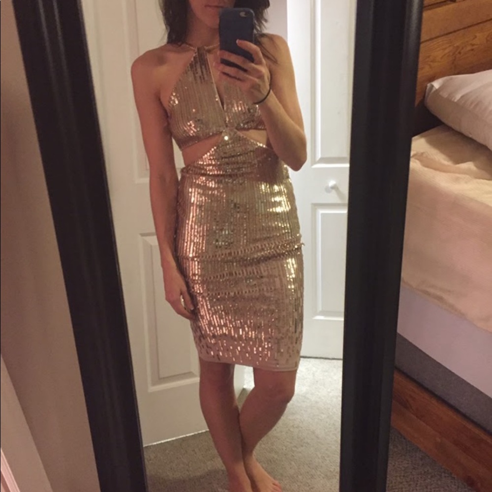 Sequined Cut-out Dress for Holidays!
